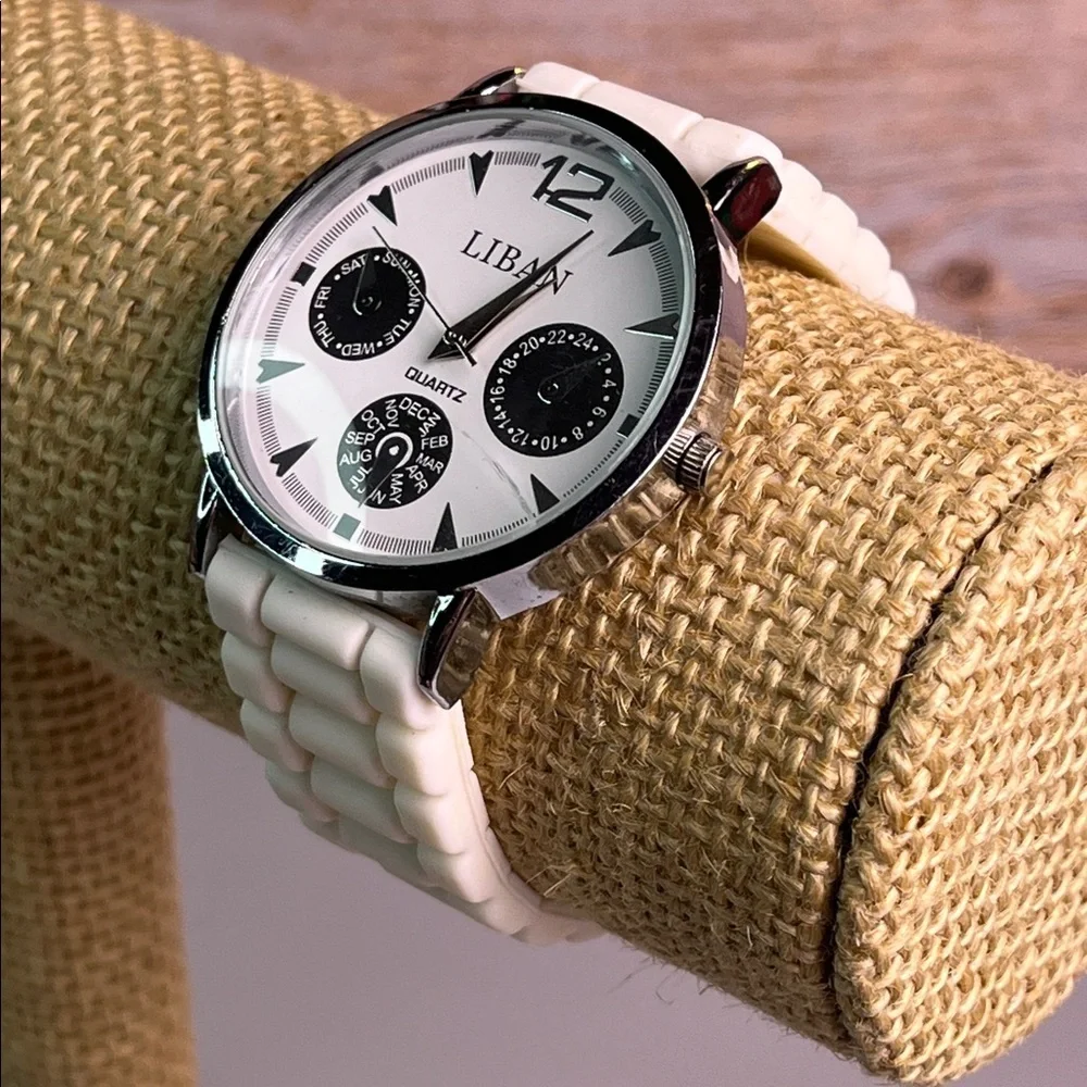 Liban White & Black Watch Not tested